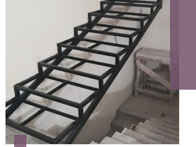 Демонтаж лестниц на металлокаркасе в Саянске: быстрый вывоз и разбор