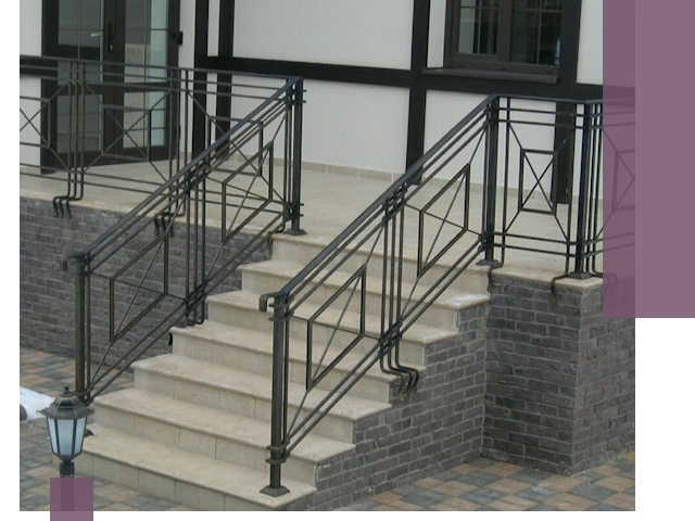 Перила для крыльца в Саянске — монтаж, изготовление и установка