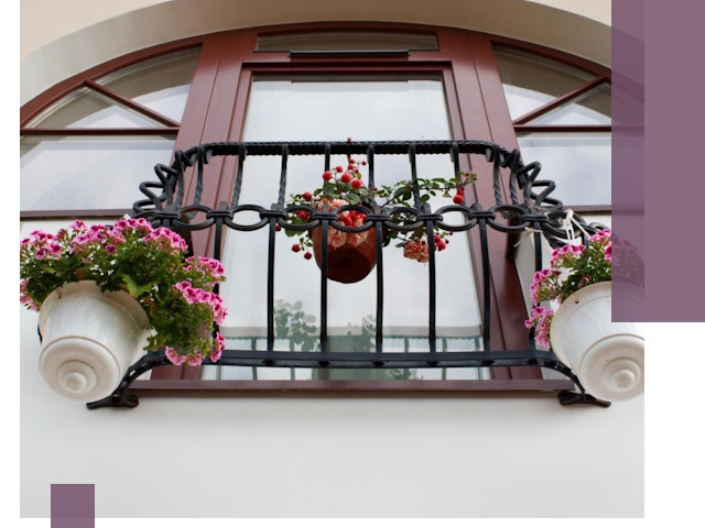 Изготовление и монтаж французских балконов в Саянске