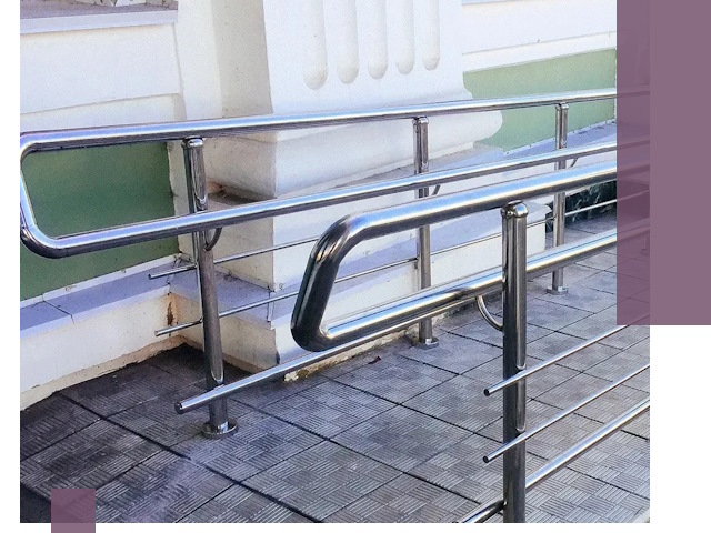 Ограждения пандусов из металла и нержавейки в Саянске