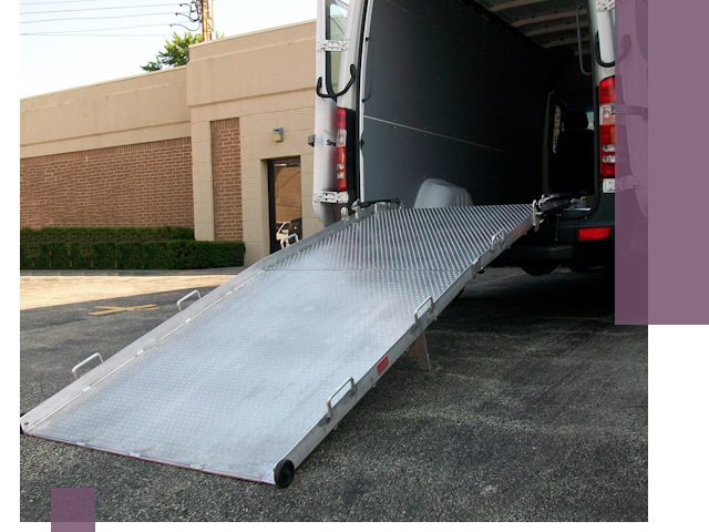 Мобильные пандусы в Саянске — производство, монтаж и аренда