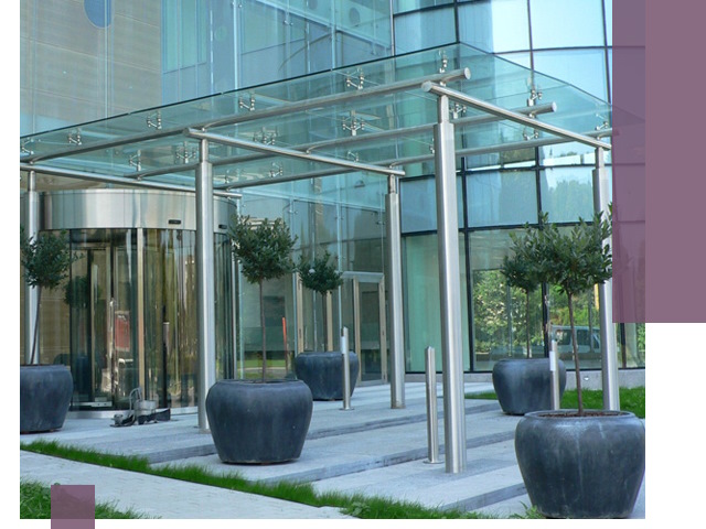 Навесы из стекла на заказ в Саянске — монтаж и установка