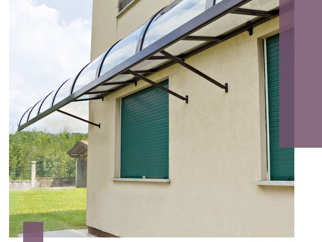 Козырьки над окнами в Саянске — изготовление и монтаж по выгоде