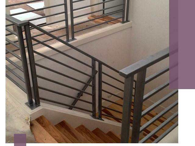 Изготовление поручней из металла и дерева в Саянске